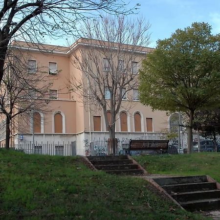 Casa Religiosa Per Ferie Ancelle Del Santuario Hotel Roma Exterior foto